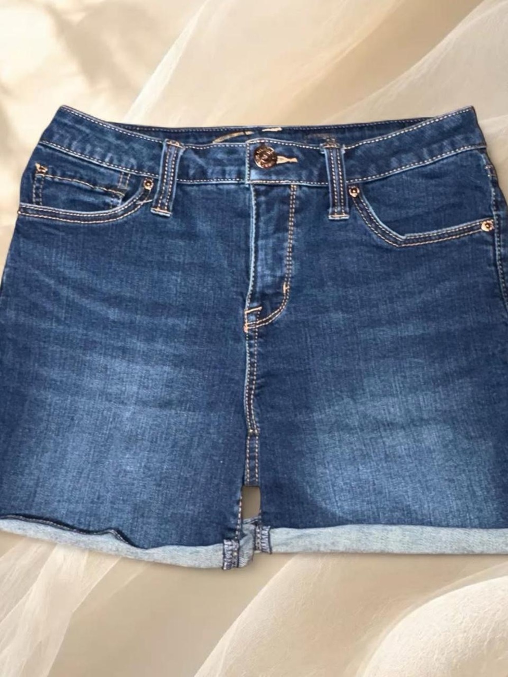 Seven7 Jeans Weekend Denim Shorts Dark Wash Cuffed Size 4